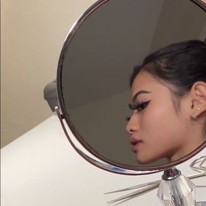 Meet your Posher, Chia